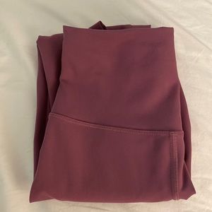 Lululemon Wunder Under Train - worn 3x